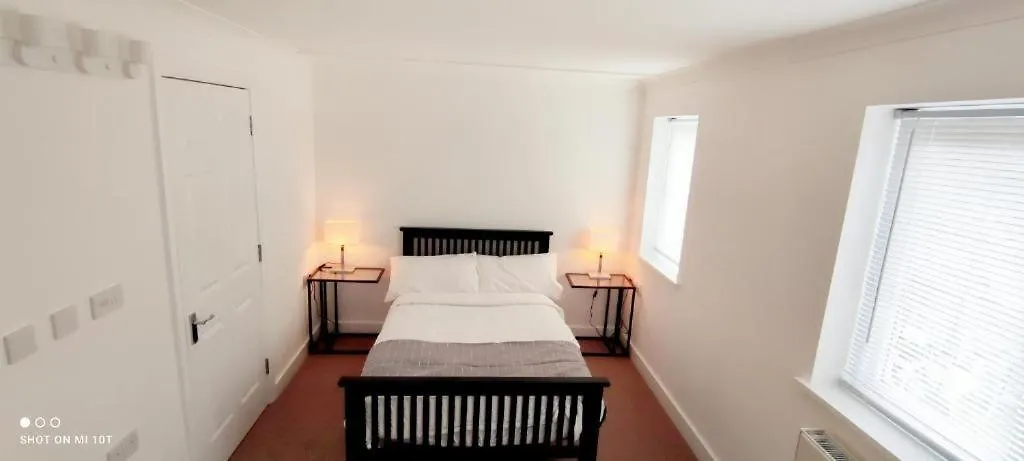 Guest house Birds Nest Residency Hotel London